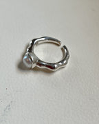 NEW BLOOD RING - SILVER PEARL