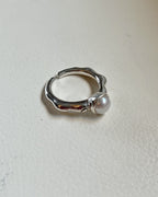 NEW BLOOD RING - SILVER PEARL