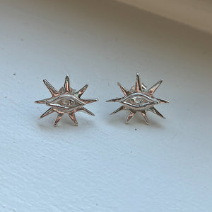 MINI VIEW EARRINGS - SILVER.