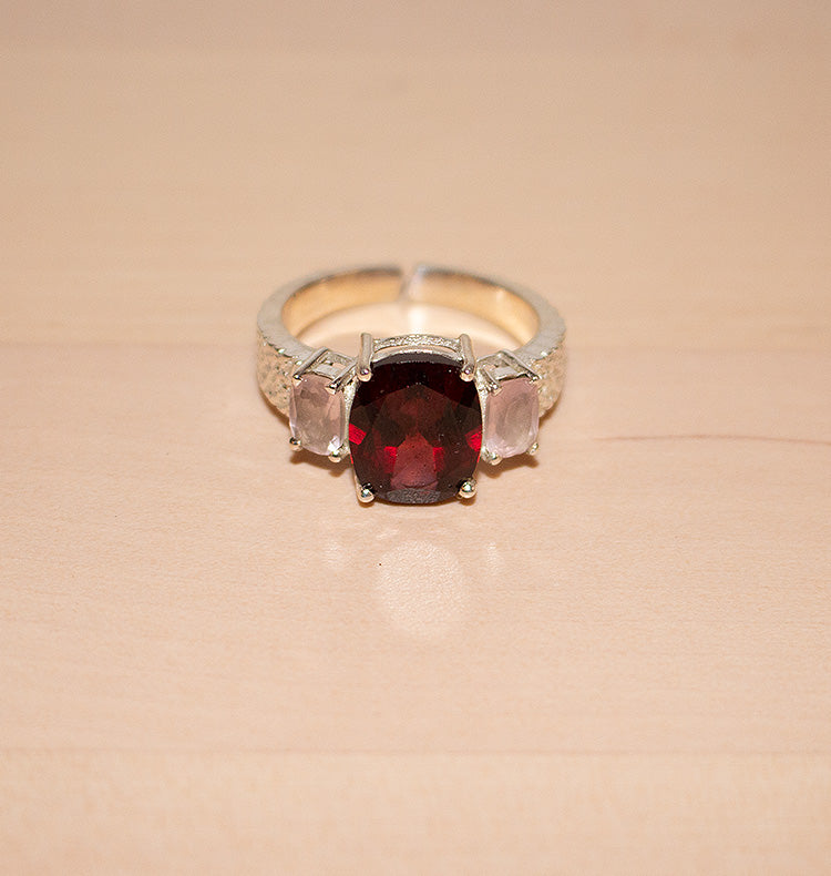 SOULMATE RING SILVER GARNET/ROSE.