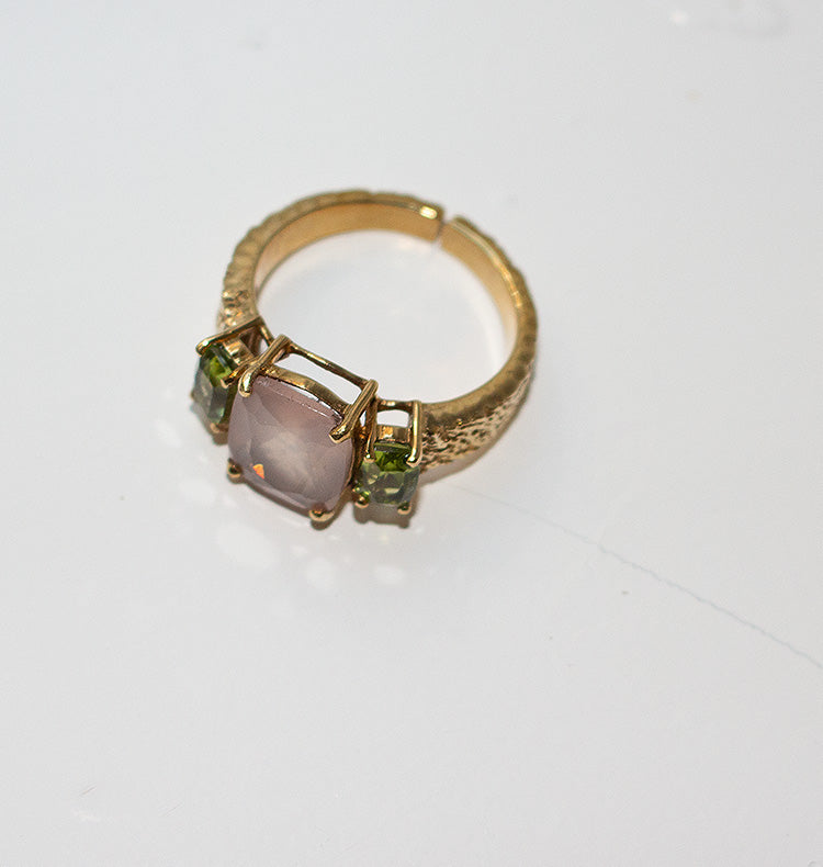 SOULMATE RING BRASS ROSE/PERIDOT