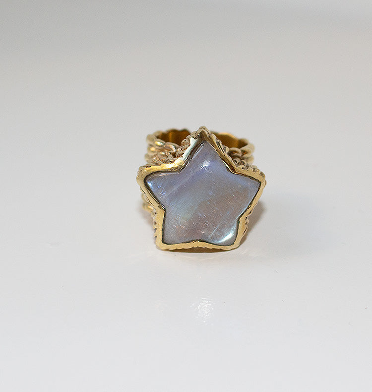 URSA RING BRASS MOON.