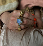 URSA RING BRASS MOON.