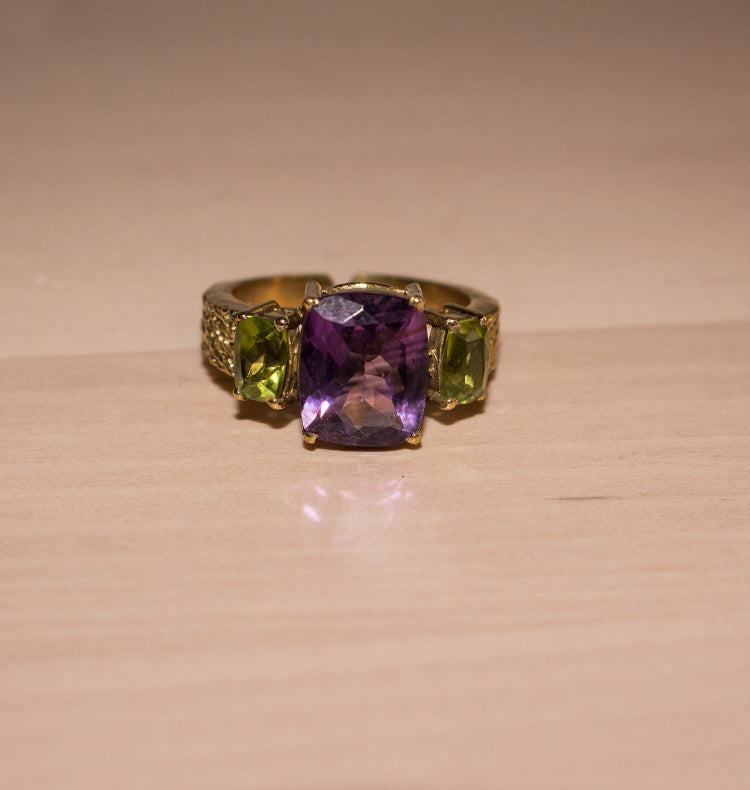 SOULMATE RING BRASS AMETHYST/PERIDOT.