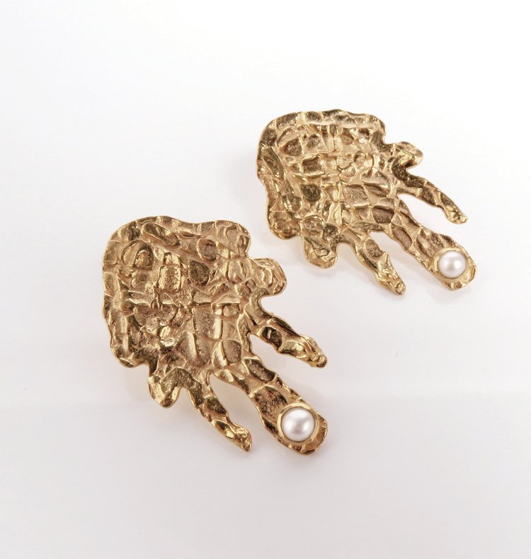 MELT BRASS EARRINGS.