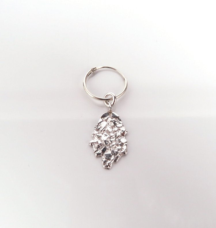 ICE DROP SILVER - SINGLE EARRING.