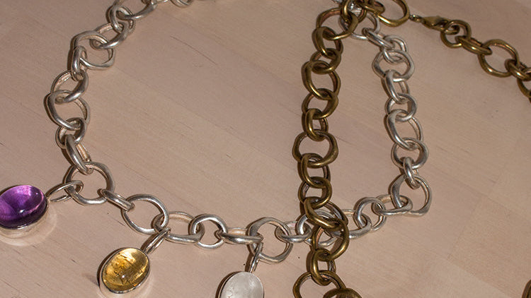 SHOT CHARM SILVER SKINNY.