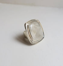 Ladda in bilden i Gallery viewer, SQUARE - WHITE SILVER RING.