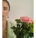 STRING ME ALONG BROWN/BRASS.