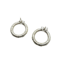 Load image into Gallery viewer, ACE EARRINGS SILVER.