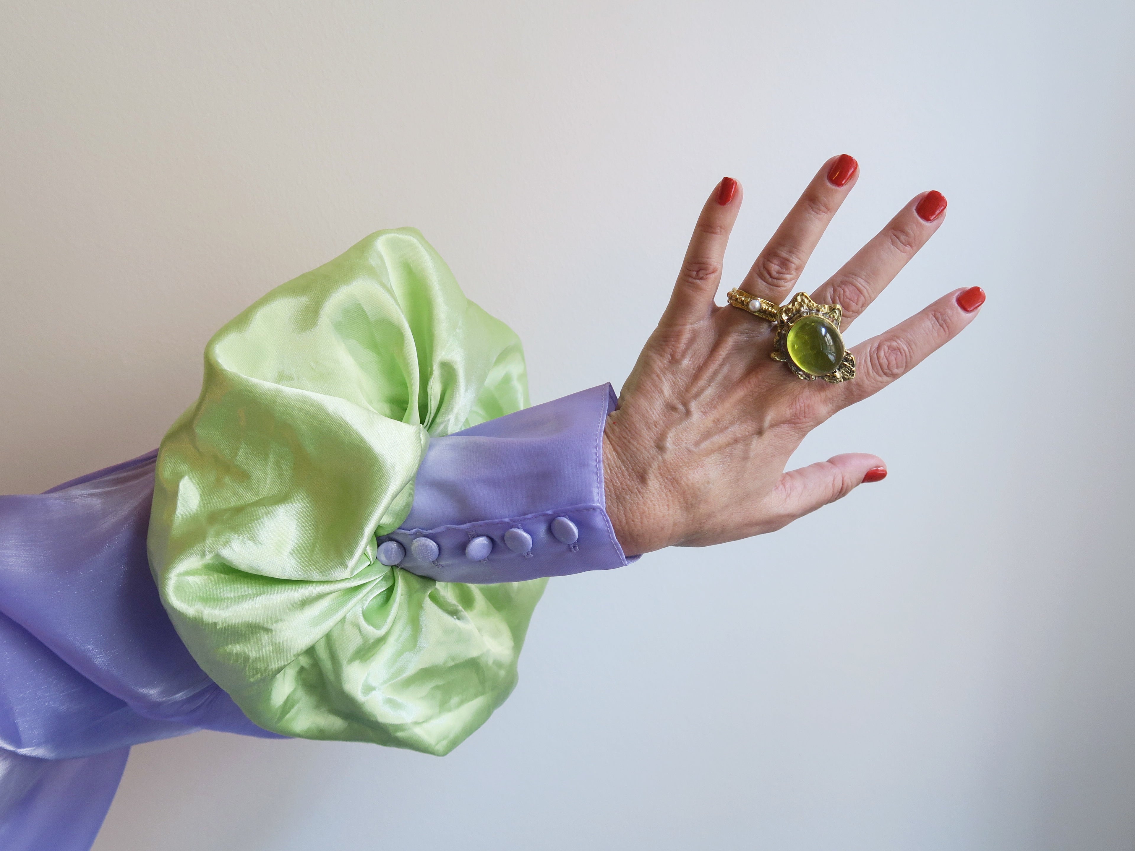 THE ONE - BRASS RING.