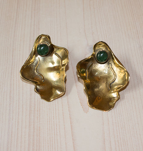 CLAM EARRINGS BRASS GREEN.