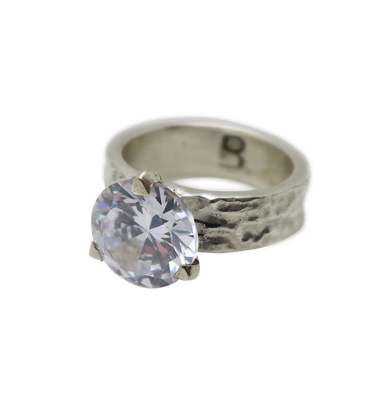 HITCHED - CLEAR SILVER.