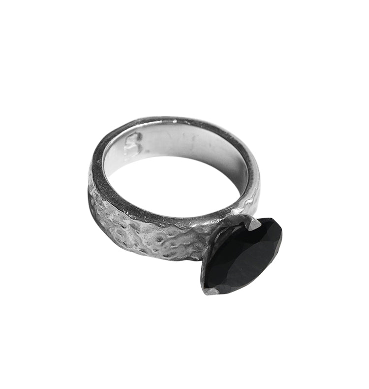 HITCHED - BLACK SILVER.