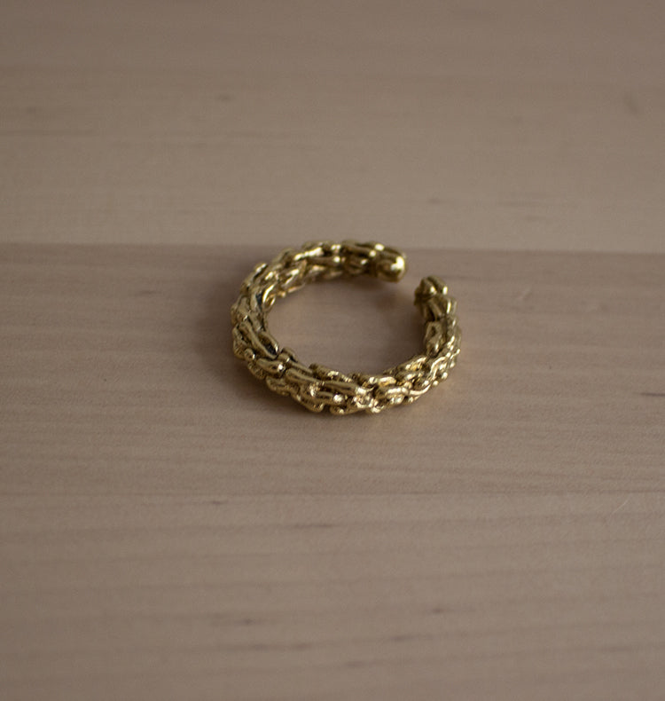 PARTNER BRASS RING/BIG EAR CUFF.