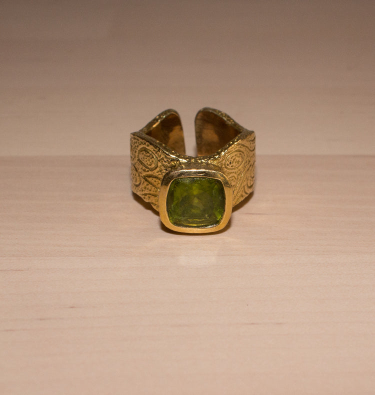 CLAN RING BRASS FLUORITE.