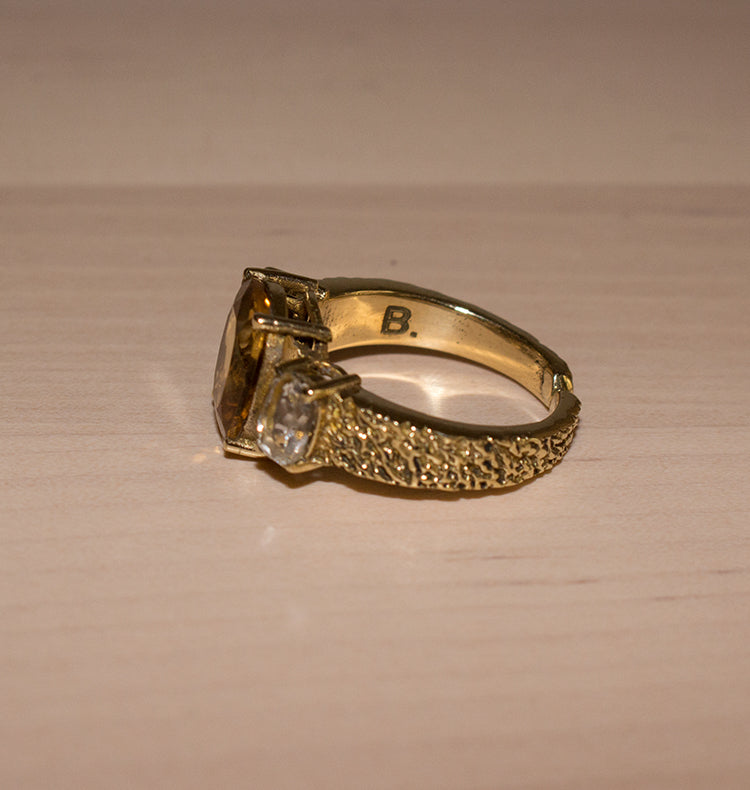 SOULMATE RING BRASS CITRINE/CRYSTAL.