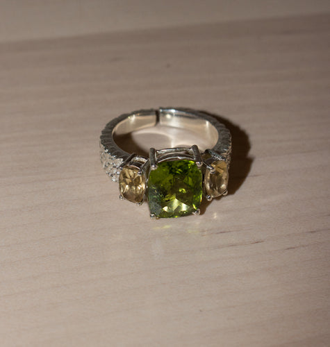 SOULMATE RING SILVER PERIDOT/CITRINE.