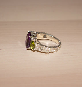 SOULMATE RING SILVER AMETHYST/PERIDOT.