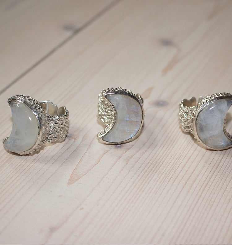 LUNA RING SILVER MOON.