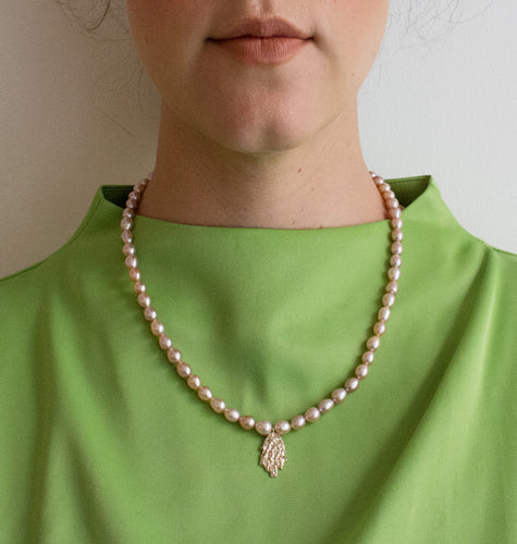 MOTHER OF PEARL NECKLACE - ROSE.