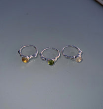 Load image into Gallery viewer, NEW BLOOD RING - PERIDOT SILVER.
