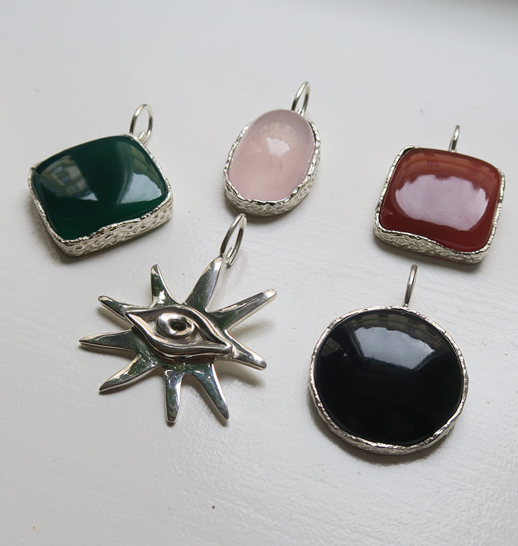 KARMA CHARM - GREEN SILVER.