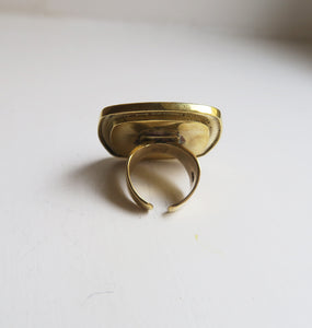 SQUARE - WHITE BRASS RING.